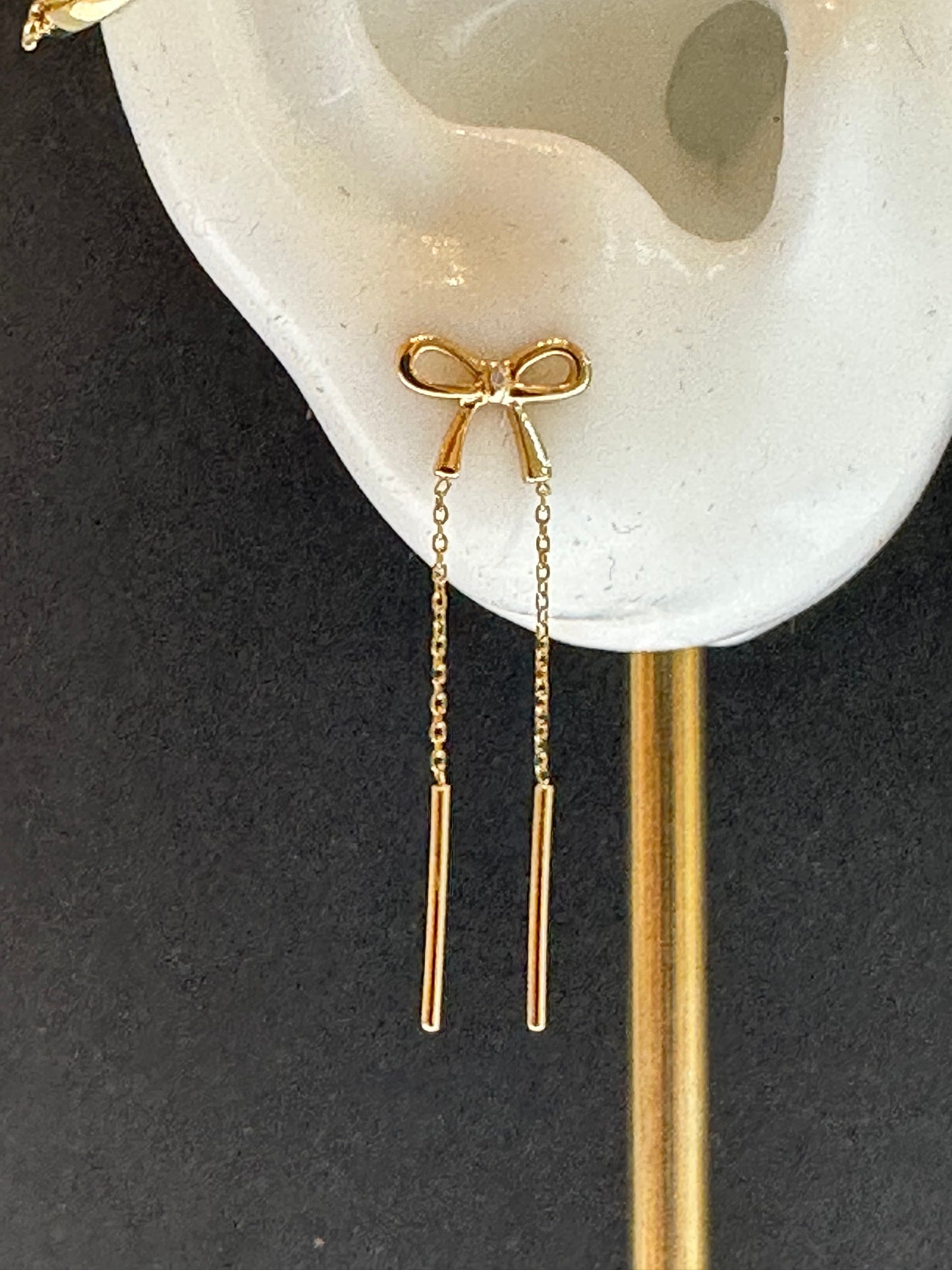 14k Diamond Bow Chain Earring