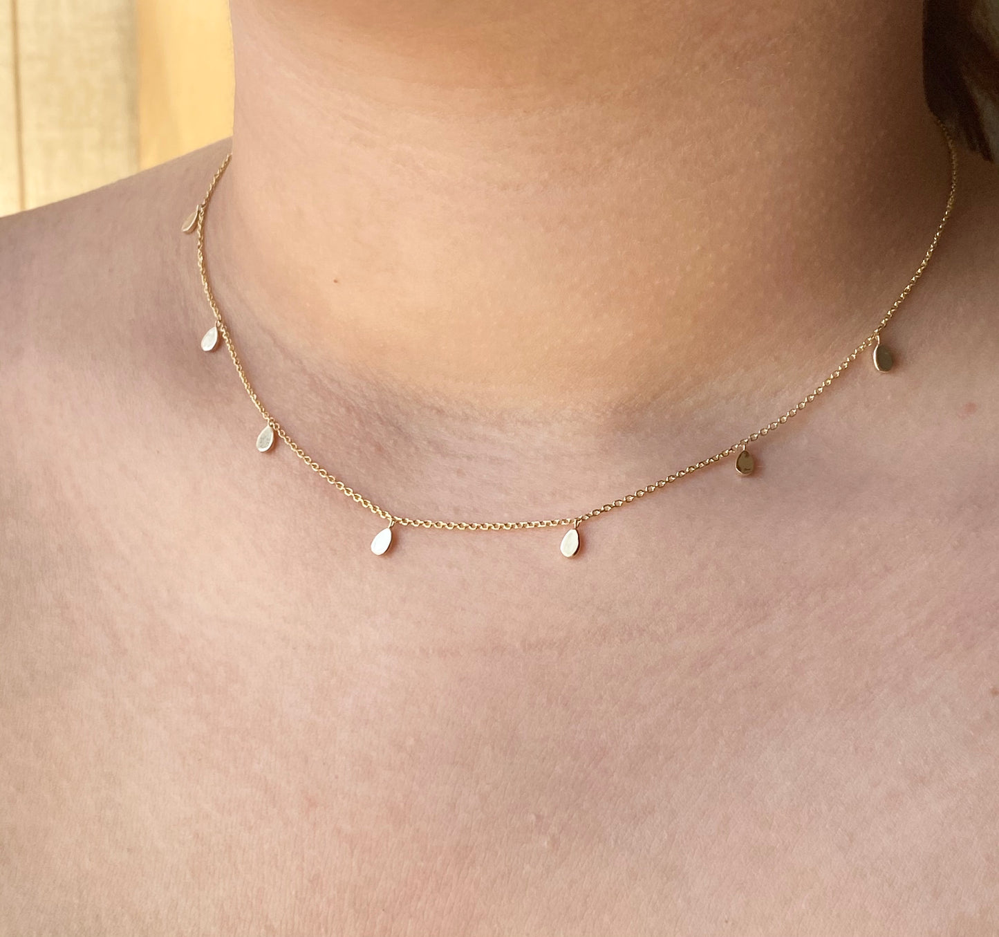 Amy's 14k Gold Tear Drop Dangling Necklace