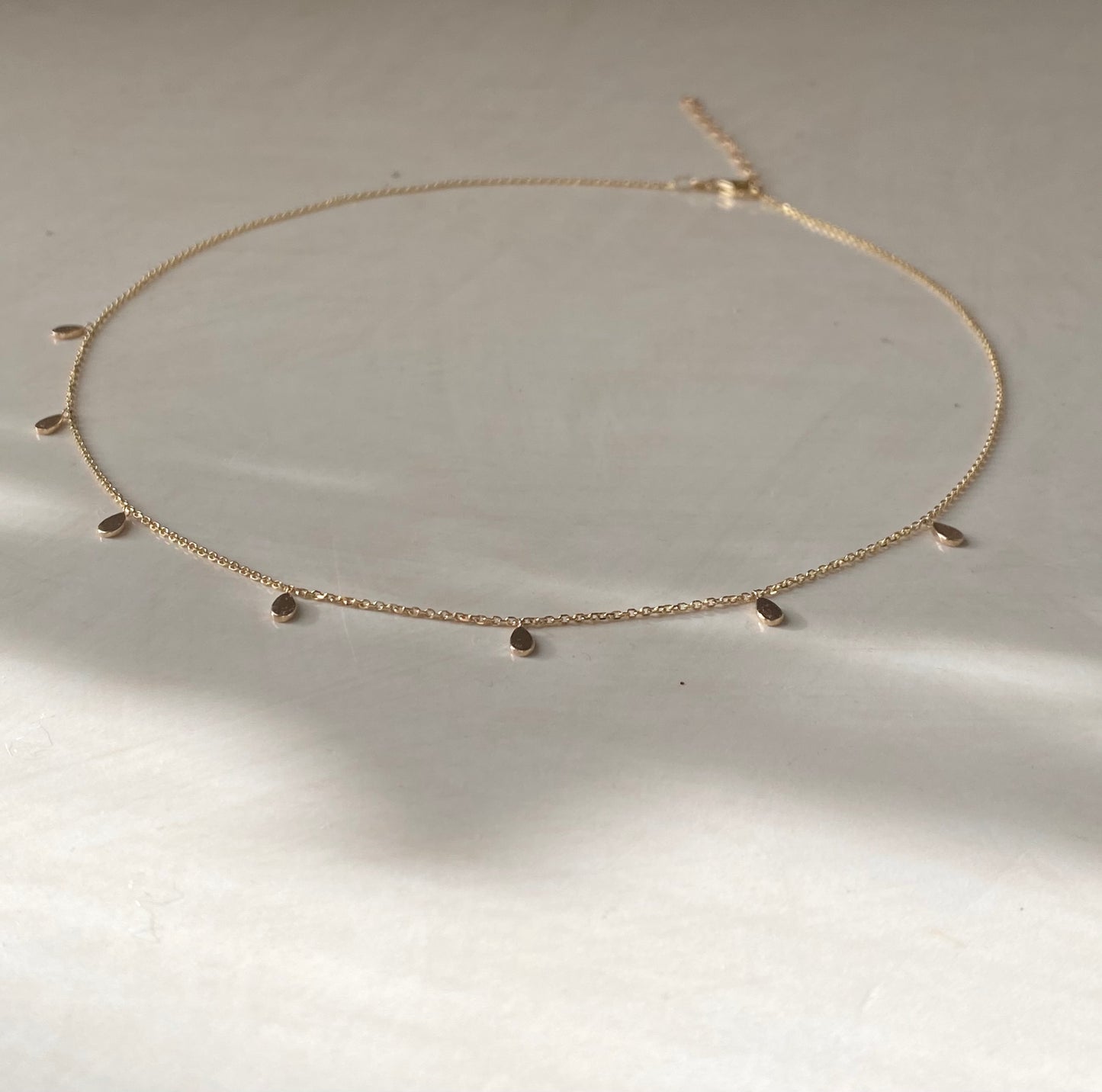 Amy's 14k Gold Tear Drop Dangling Necklace