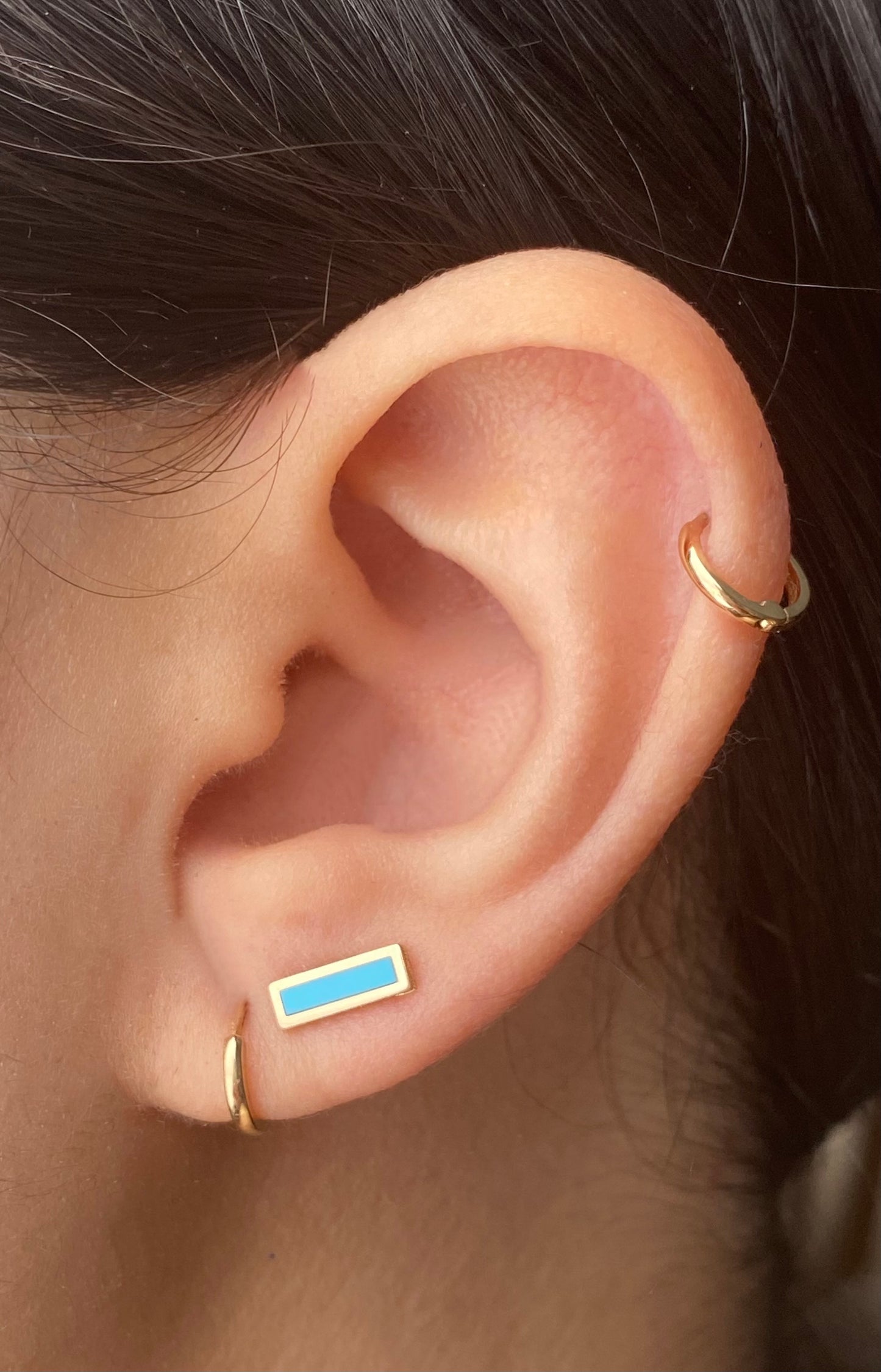 14K Gold Turquoise/Mother Of Pearl Bar Earring